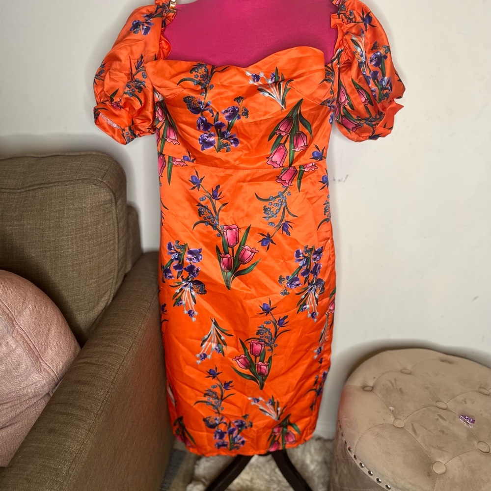 Orange puff sleeve dress